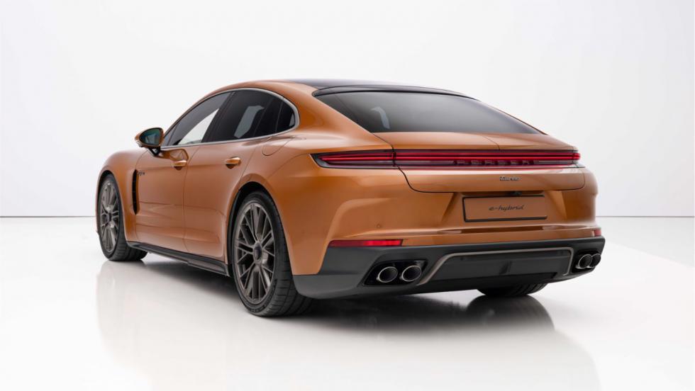 Νέα Porsche Panamera: Ήρθε με τρεις οθόνες και 4 E-Hybrid κινητήρες 